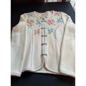 Vintage Wool Sweater Tallinn Estonia Floral Embroidered‎ Women's Large NWT